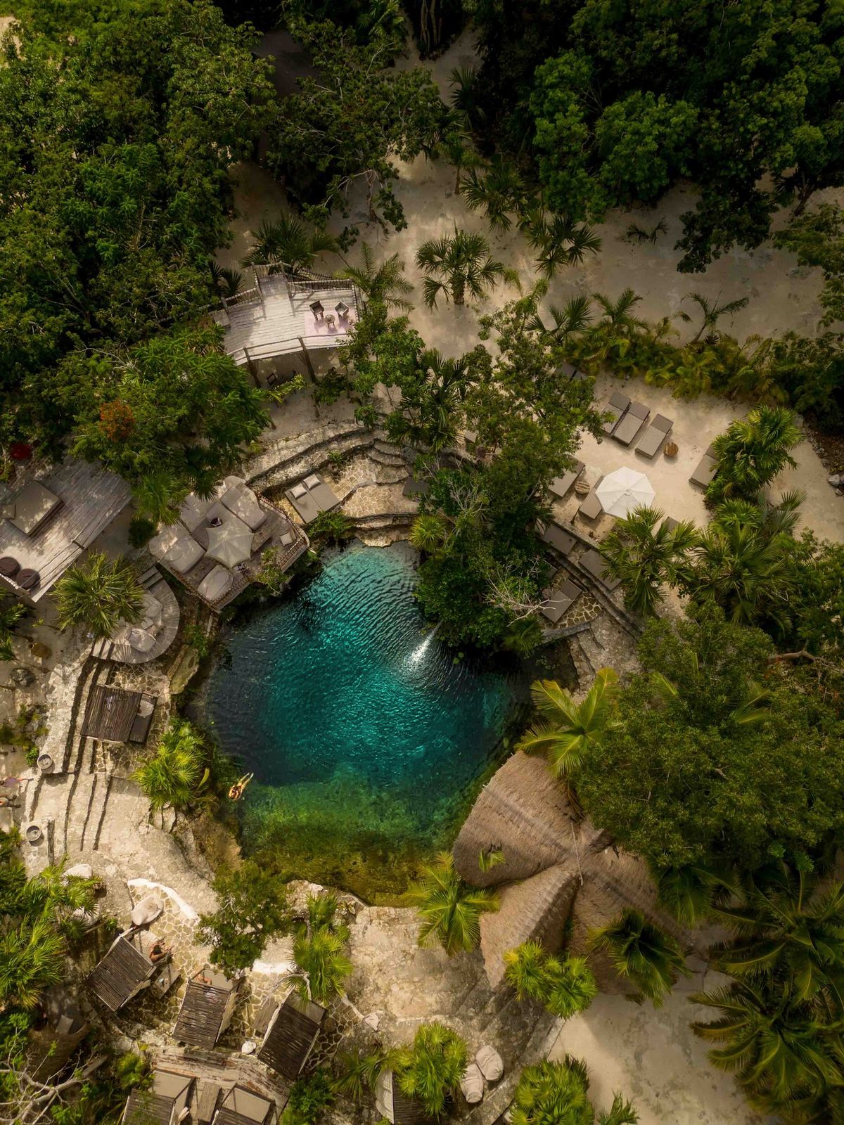 El agua como elemento vital, no solamente como atractivo turístico.
